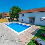 Casa de Férias Blaz Ljubuški