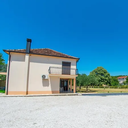 度假居 Blaz Ljubuški